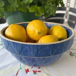Vintage Clay City Pottery serving/mixing bowl. Oven to table.